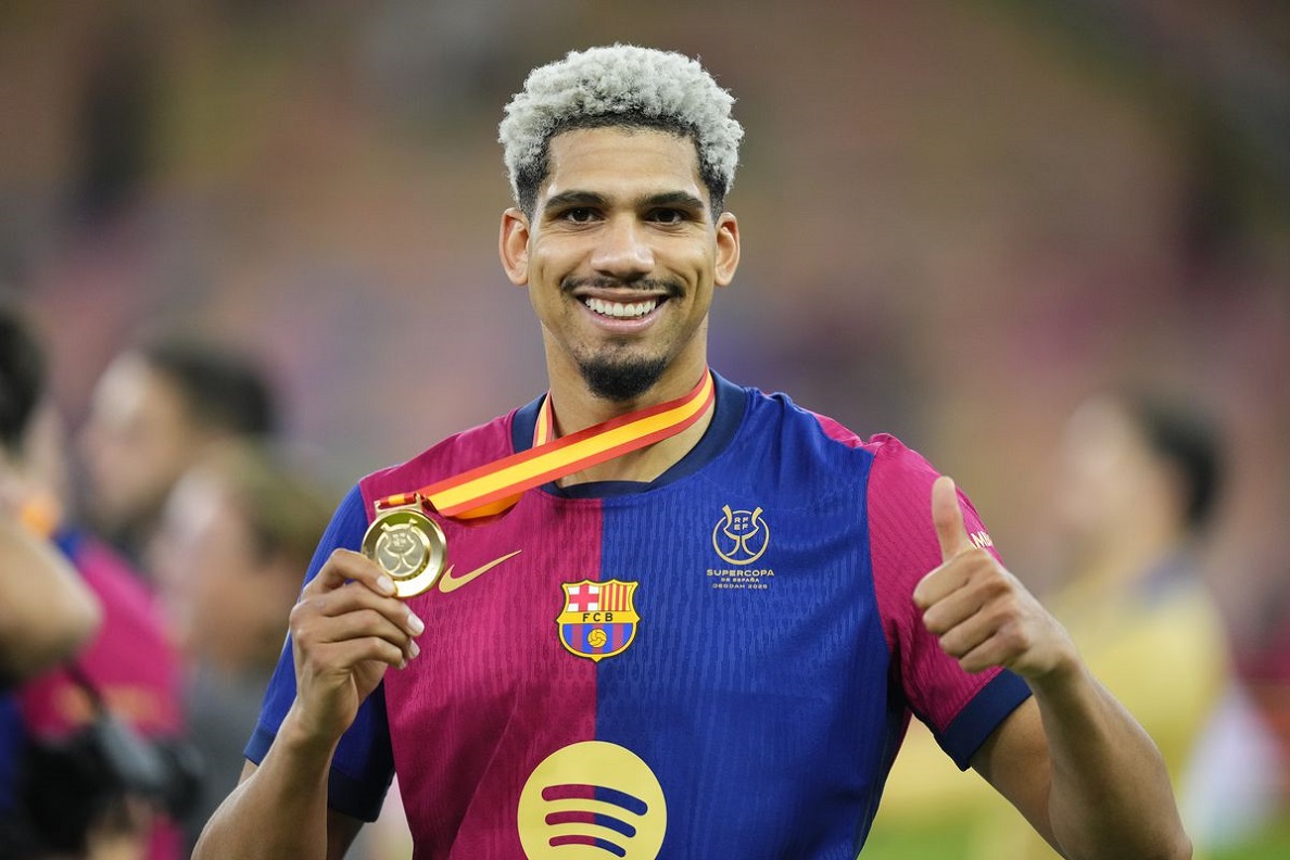 Araujo là mảnh ghép phù hợp với chiến lược của HLV Ruben Amorim