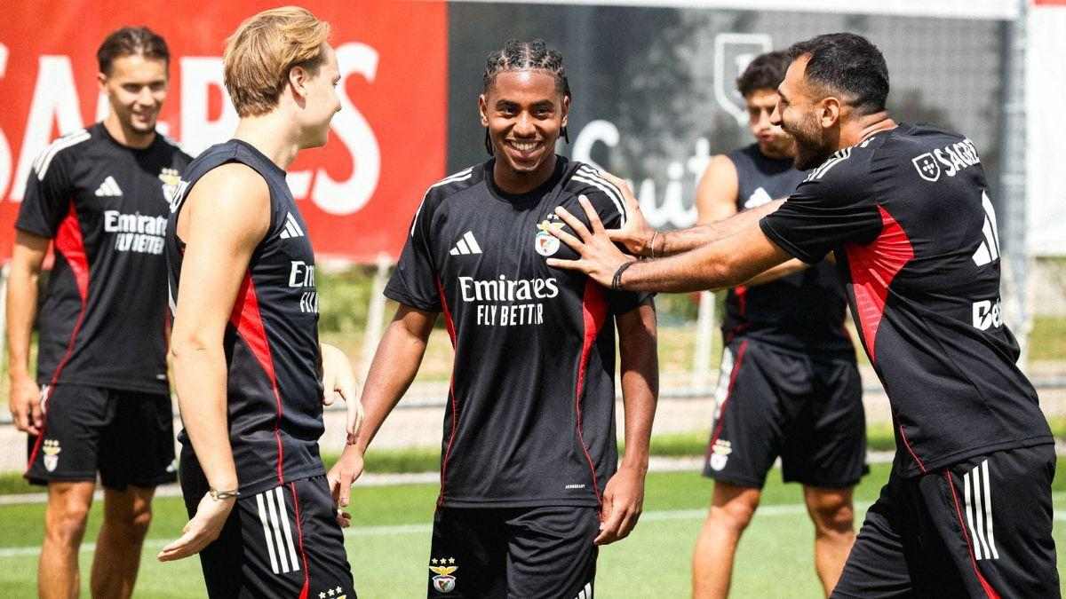 Nhân sự của 2 đội bóng trước màn đại chiến