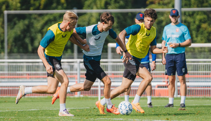 Sức mạnh và phong độ Manchester United vs Twente Sức mạnh và phong độ Manchester United vs Twente