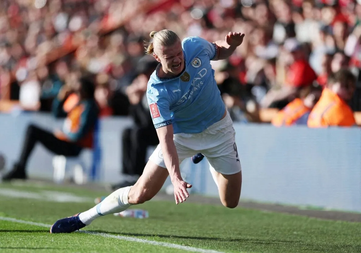 Giải pháp chiến thuật khi vắng Haaland