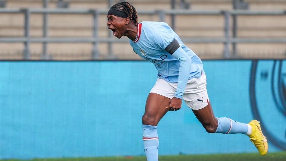 Joel Ndala từ Manchester City