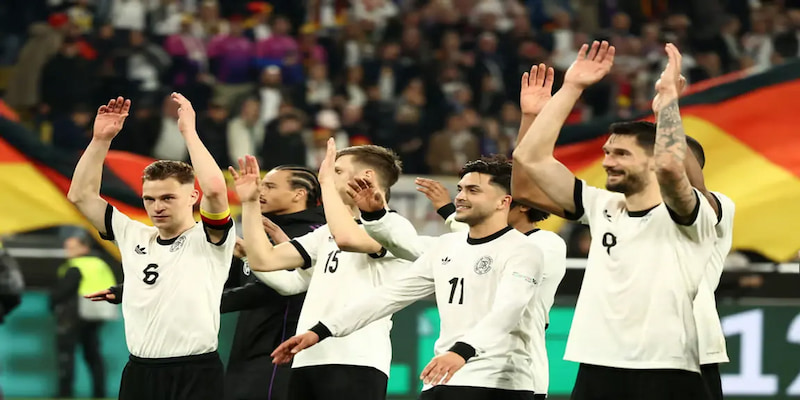 Đội chủ nhà đã gây thất vọng khi bị loại ở bán kết Đội chủ nhà đã gây thất vọng khi bị loại ở bán kết