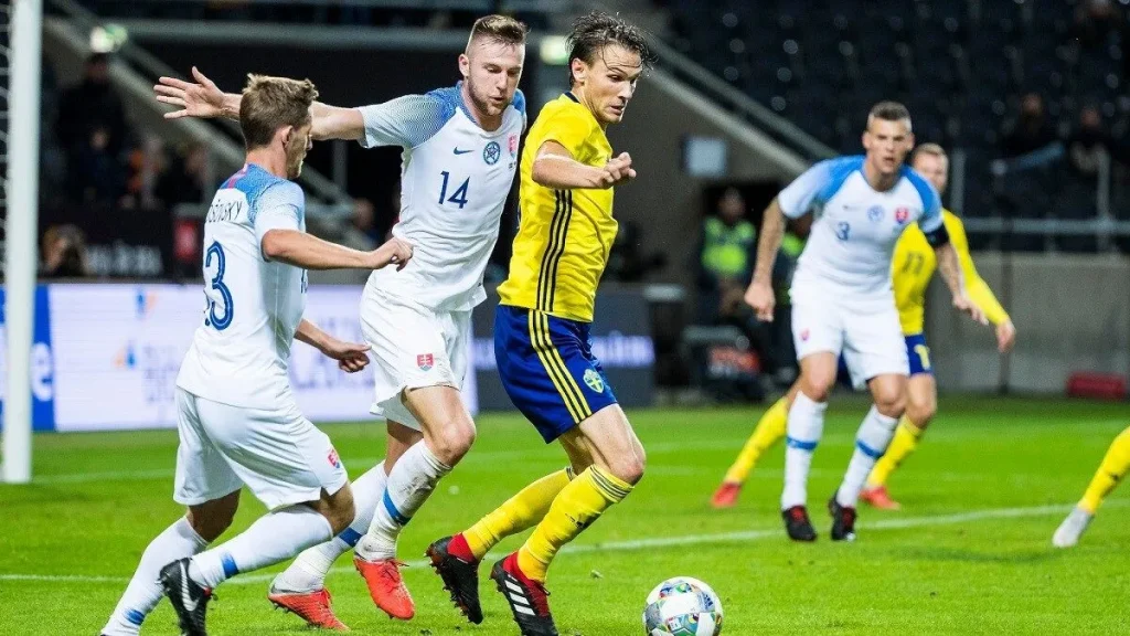 soi keo slovenia vs thuy dien 1 3