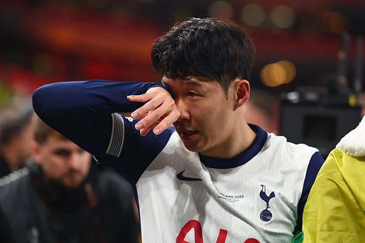 Son Heung-min, với vai trò đội trưởng